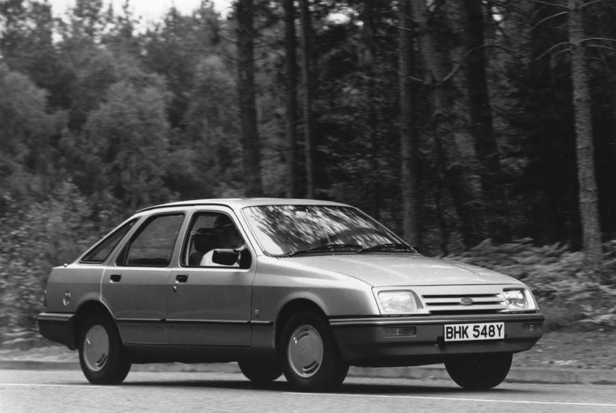  Ford Sierra 5-Door 1982 года  (UK) (фото 8 из 8)